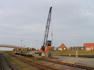 Inselbahn_Langeoog1_04012005_kl